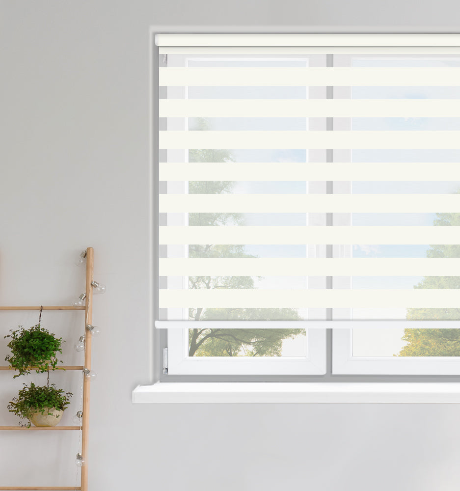 Louvolite Vision Ferrara Linen featured image